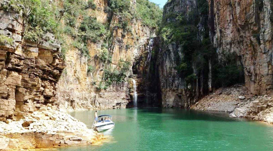 Quanto custa viajar para Capitólio MG e Escarpas do Lago MG