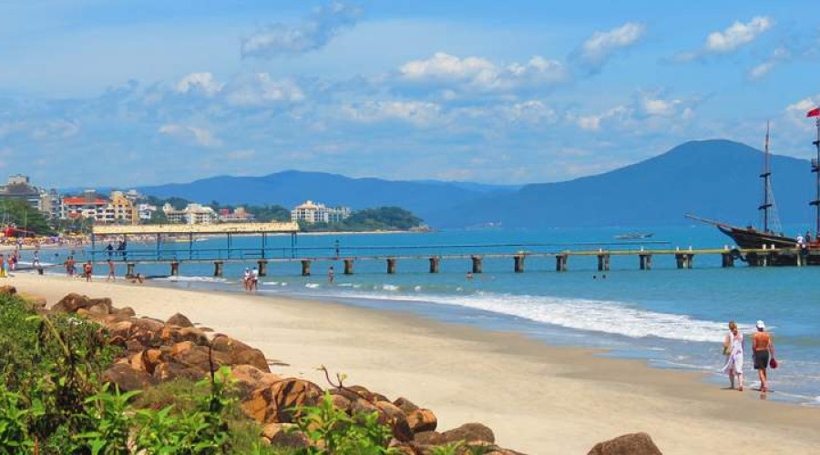 Onde fica a Praia de Canasvieiras