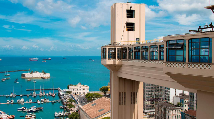Onde fica Salvador?